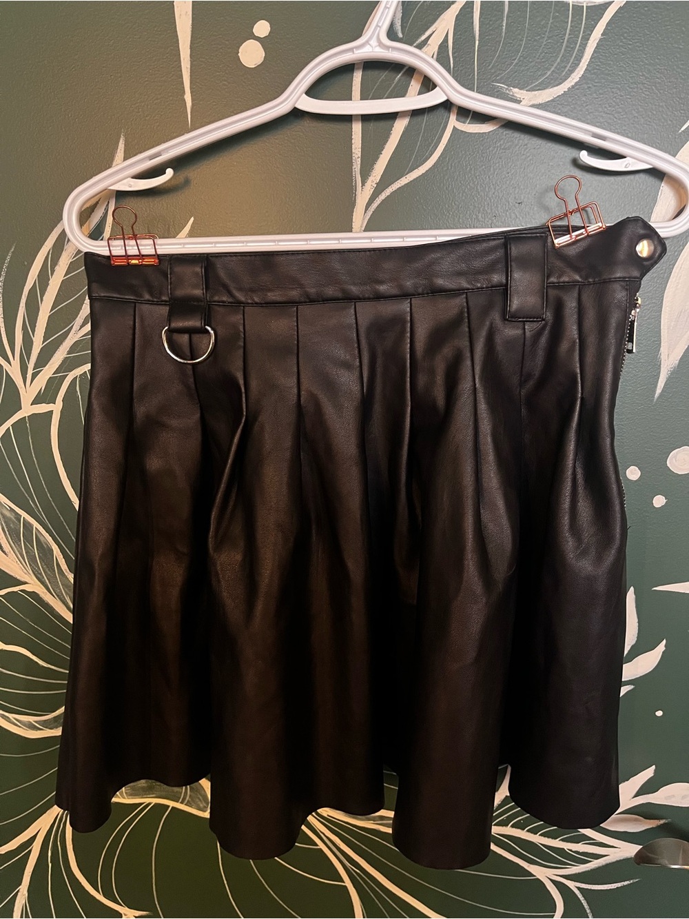 🖤 SWS - Black Faux Leather Pleated Mini Skirt 🖤